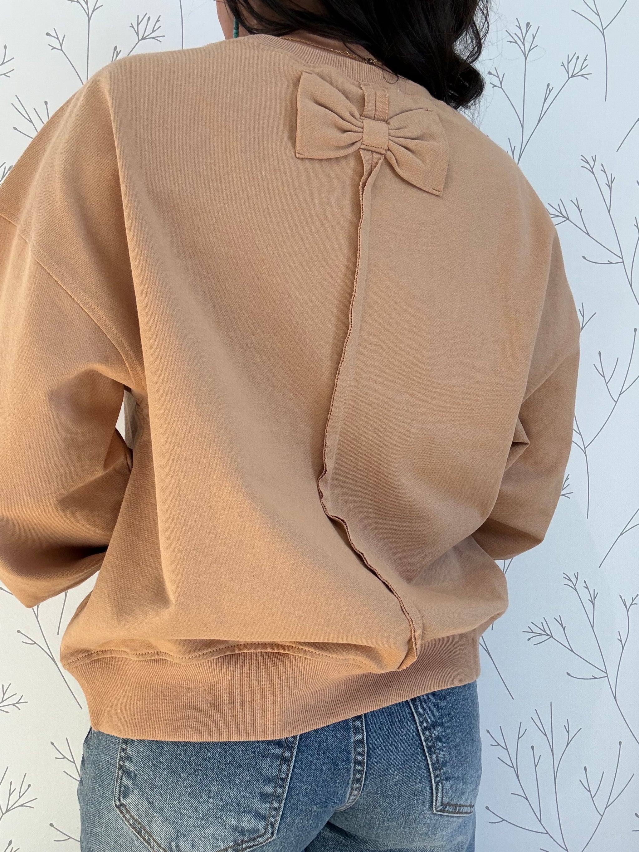 Bella Bow Pullover