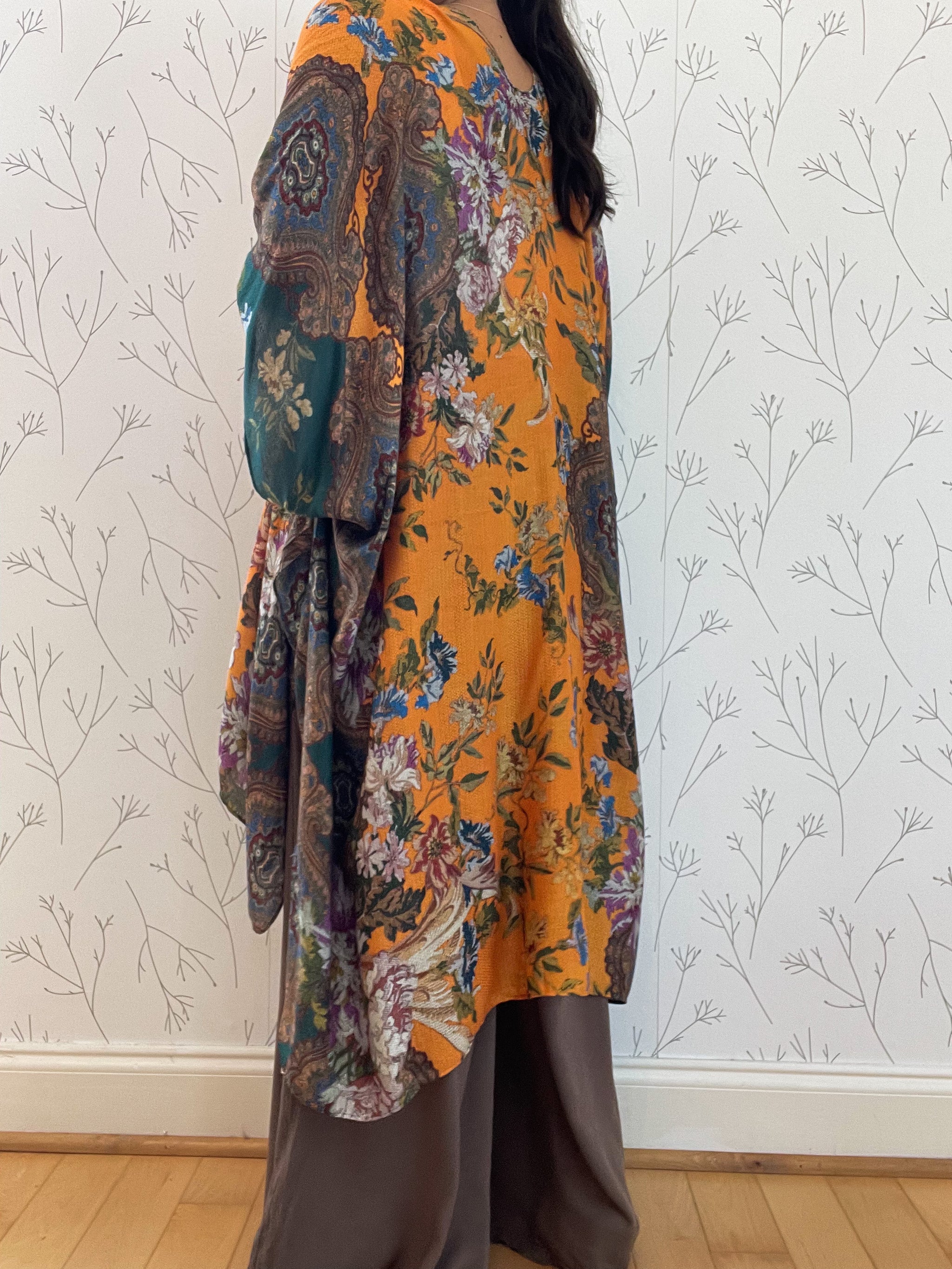 Tonya Floral Print Kimono