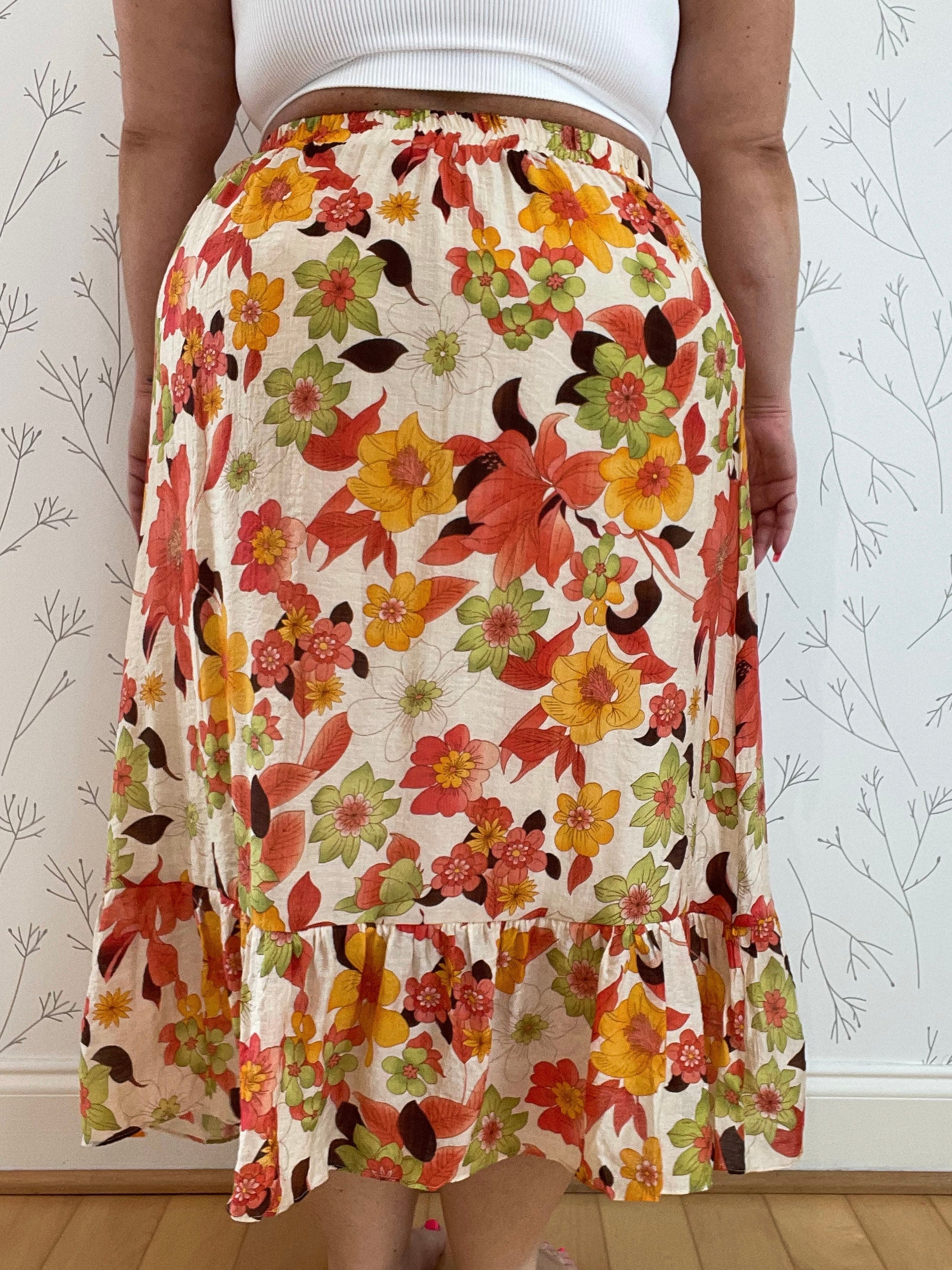 Bold Floral Asymmetric Ruffle Skirt - Plus