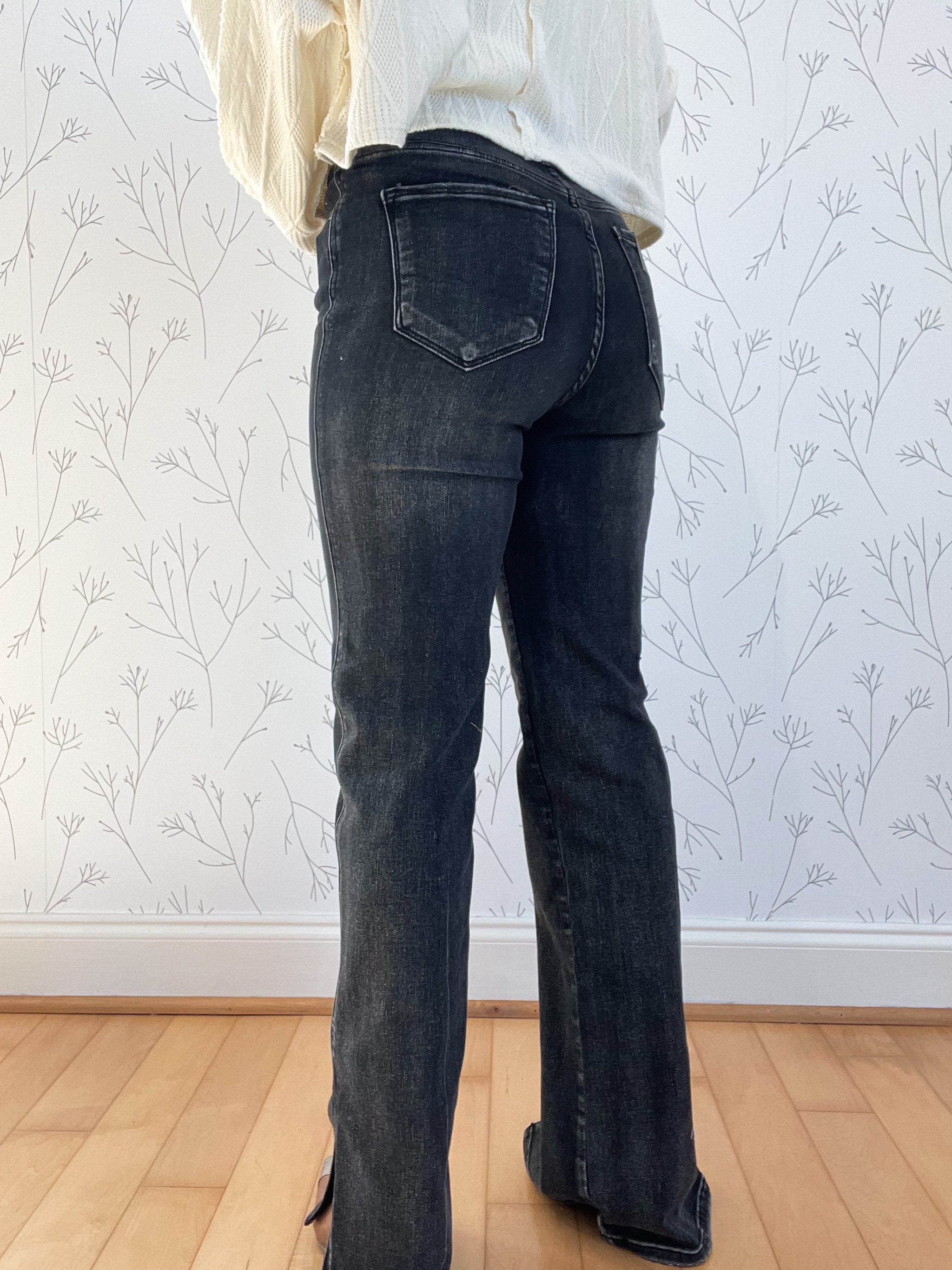 Jasmine Straight Jeans w/ Slit (Including Plus)