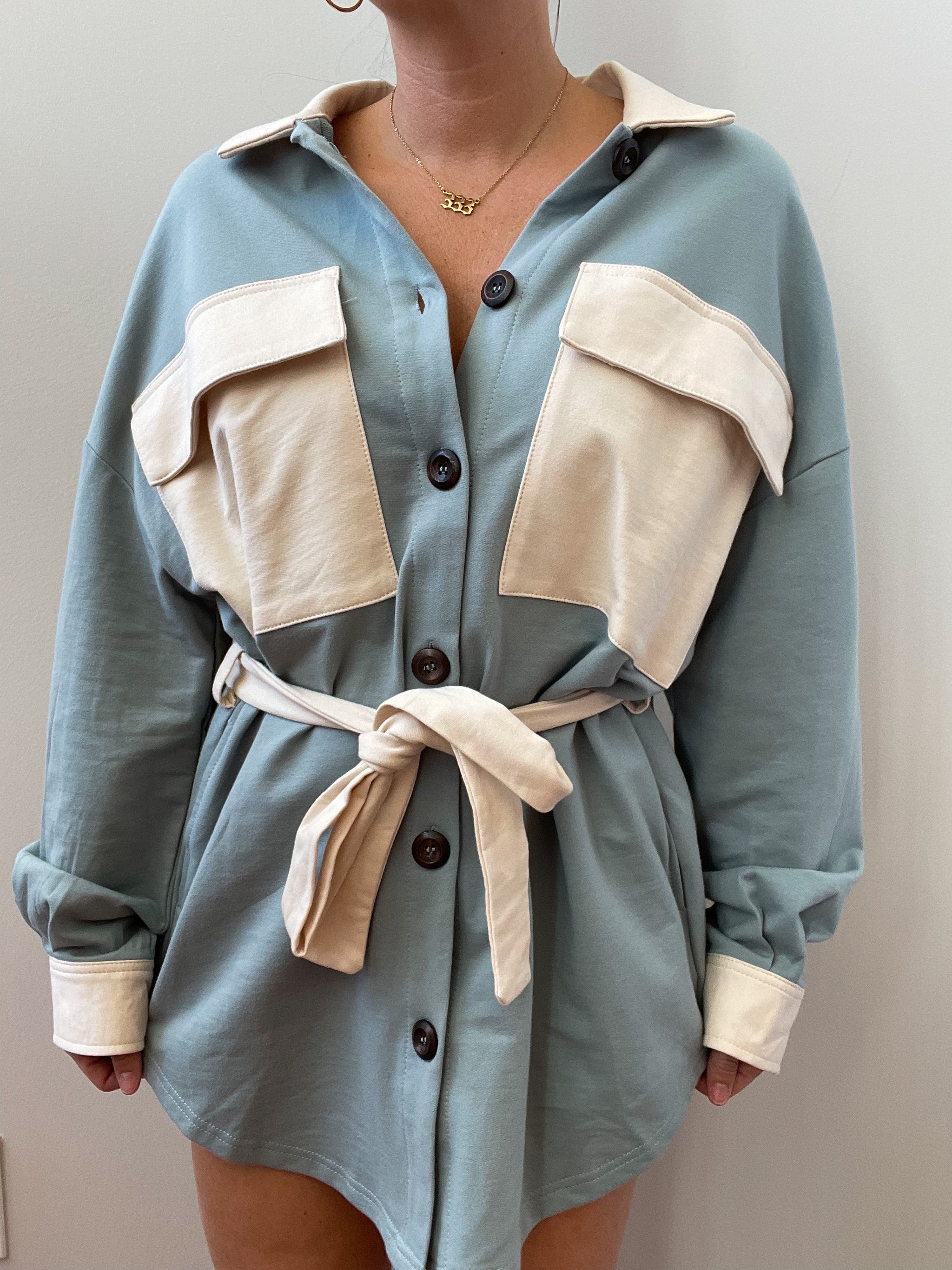 Contrast colorway shacket w/ belt