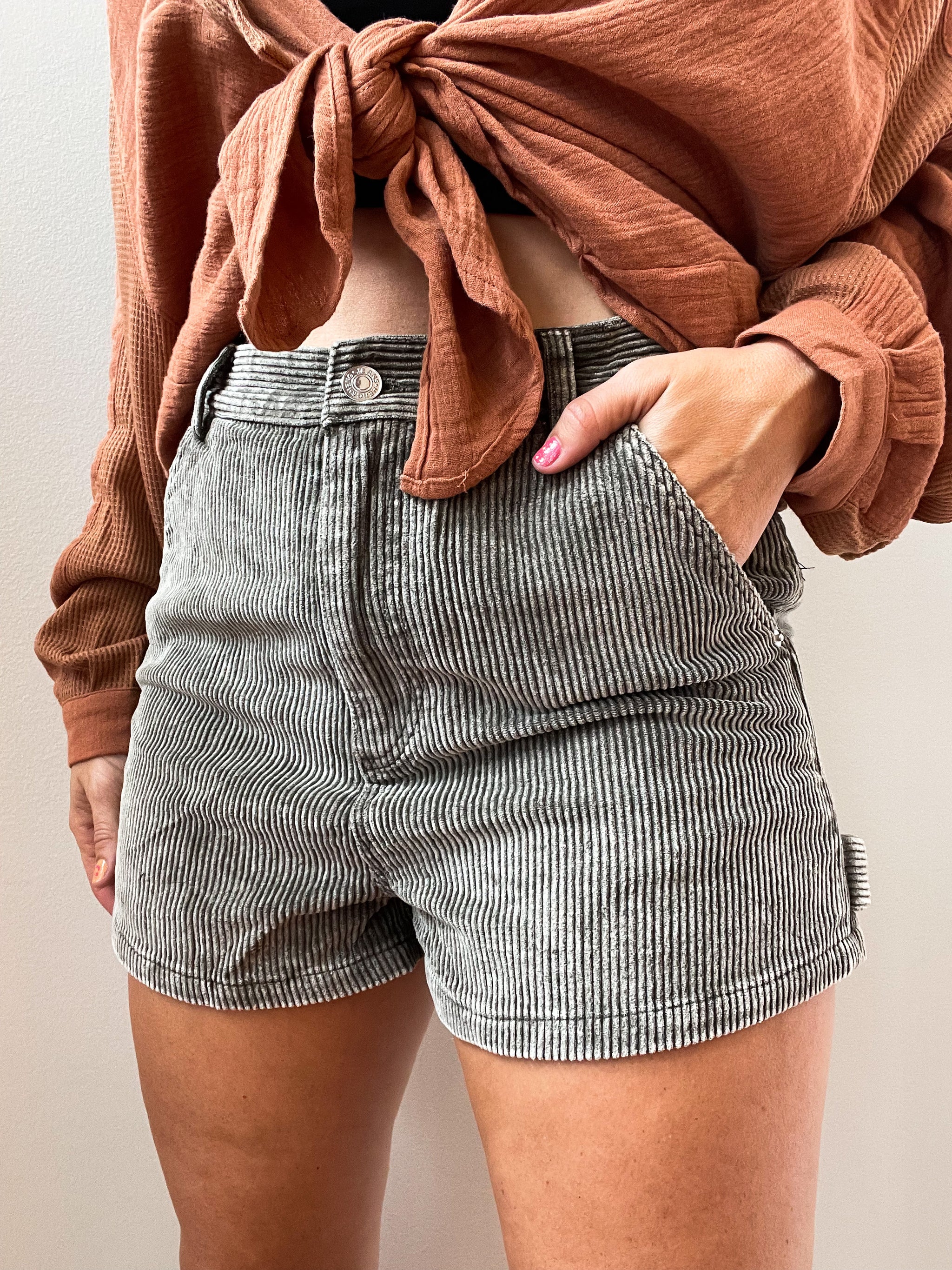 Light Washed Corduroy Shorts W/Side Pocket