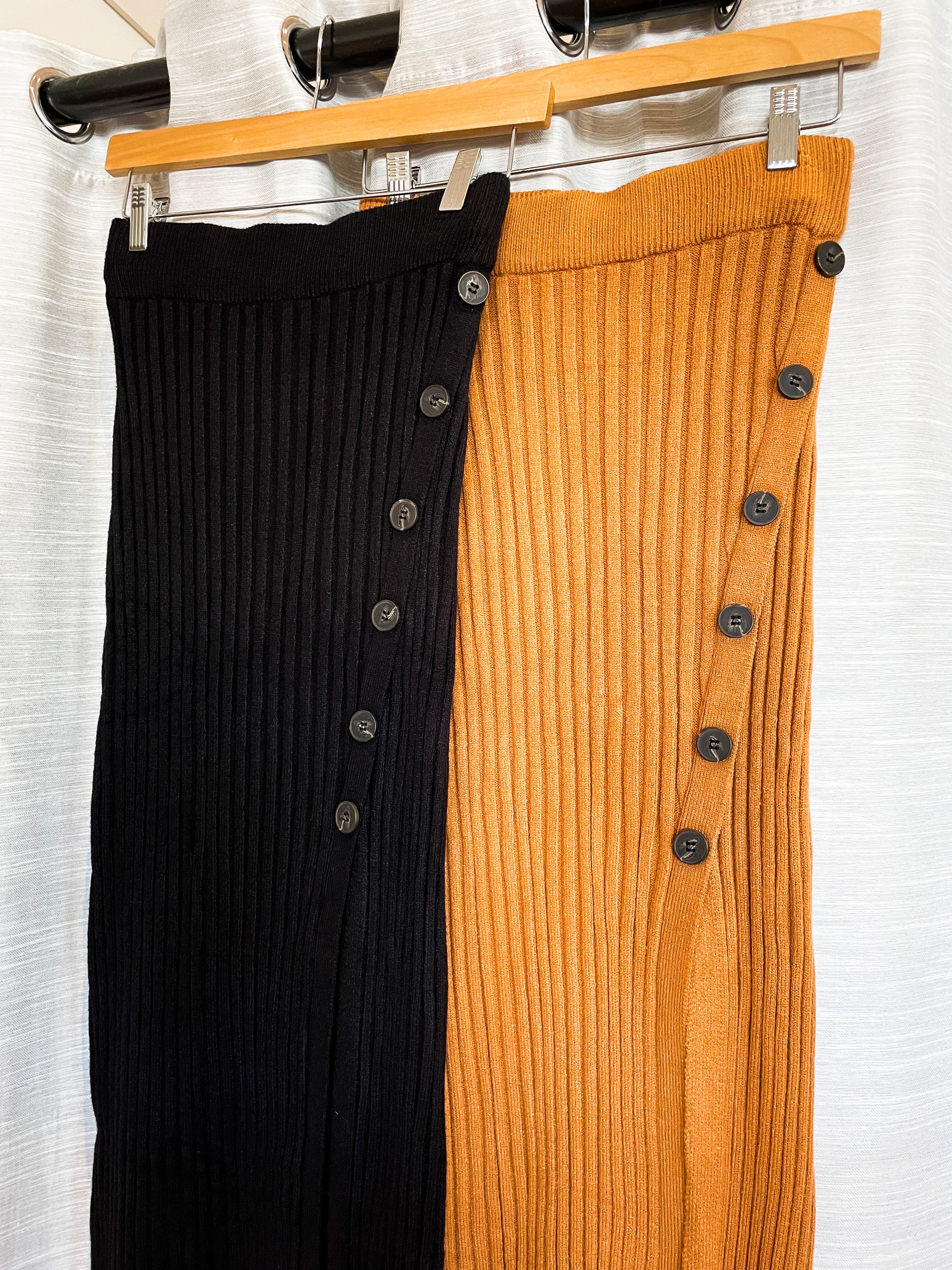 Rib Knit Sweater Skirt w/ Buttons